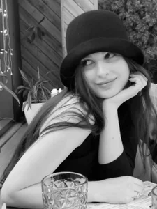 FloraOnstad Public Immagine  4