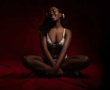 Qeen_blackk Ebony naughty girl!🤭 Immagine  3