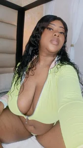 ( ´･･)ﾉ(._.`) de TriexiMars  Imagens