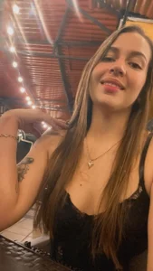 Nina_sterling Public Gambar