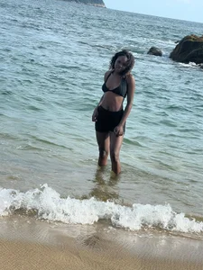 SARA_COLLIINS_ Love to know the beach ♥ Immagine  8