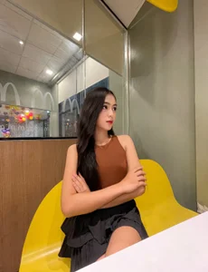 Lucy-penelope Public Pic 7