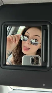 Bella_Stink Public Pic 3