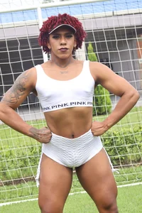 AmberRaus PLAYING WITH BALLS Pic 4