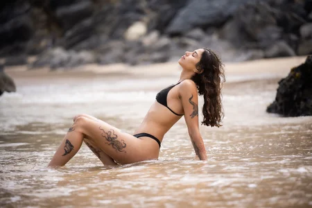 Beatriz_Santox1 Public Pic 3