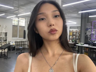 White blouse od ShirleyLopez  snímek