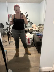 🤷‍♀️ de Emily33333  2 Imagens