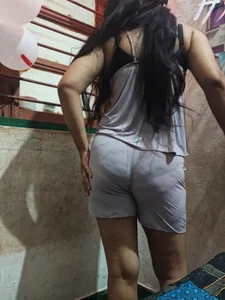 Suhana_Bhabhi Public Immagine  4