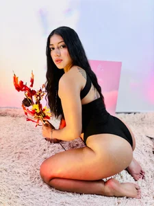 Quiinn_bx Soft… but dangerous.✨🔥 รูป  6