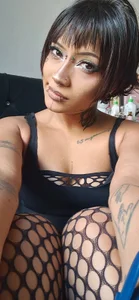 Sharelll Thoughts? Pic