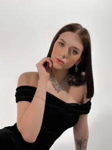 babychika_ my first photo shoot💕💕 Pic 3