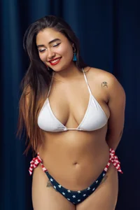 _Kim__M ❤️💙🤍 Immagine 