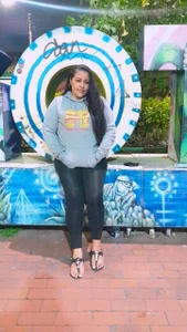 SexxyPamelaのshort walkの 4枚の写真