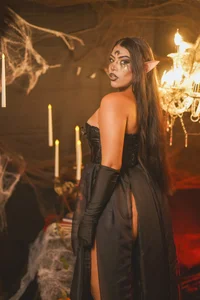 RiriiBrunette__ I come from your darkest dream 🐈‍⬛🌹 Billede 3