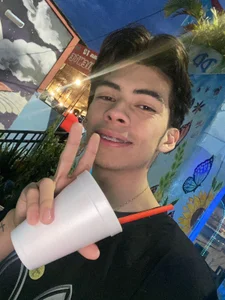 Rimuru17 kullanıcısının anthon albümü -  3 fotoğraf