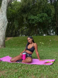 MILA_ROE Sun, movement and good vibes. 🌞 Fotka 4