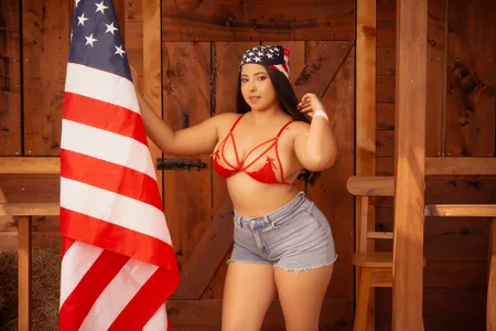 Darcy_glow_ 🇺🇸 Liberty Never Looked So Good 🌟🌟 Pic 4