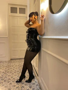_Miss_alexxxa If this photo could whisper… you’d blush Foto 7