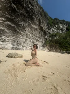 myakalifa Life lately Pic 4