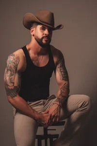 Petesevans a horny cow boy Bilde 3