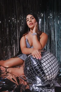 susan_zc ✨Happy New Year💫 Thank you for joining me, may this year be full of smiles and good times together Immagine  3