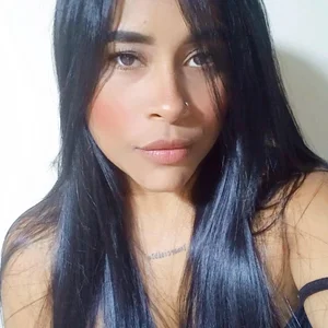 ANA_CARTER Public Foto