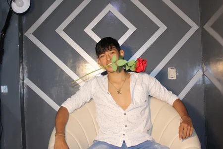 Tigger_Collins rose for you Foto 3