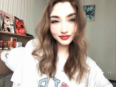 AveryBerkson unexpected transition in style Bilde