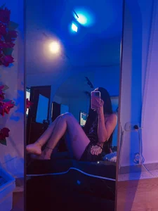Tiffany_yu Blue sexy 💙🔥 slika