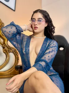 LiLLiAnderson: Just me ♥ ( 9 фото)