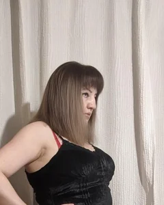 stefanyharper16 on a date with you in high heels and a super skirt Εικόνα