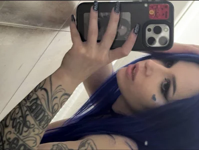 sweatslisa Public Pic 3