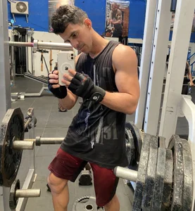 JoseRumbero26: Gym ( 6 фото)