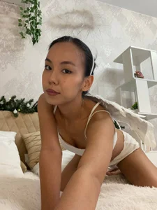 FreedaKulow your angel😍  5টি ছবি