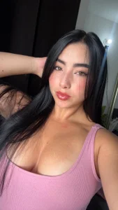 KarlaBlossom I love the sun reflected in my eyes Pic 3