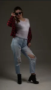 Chanelll_Taylorr_ kullanıcısının Rocker and rebel style only for Fans Club albümü -  5 fotoğraf