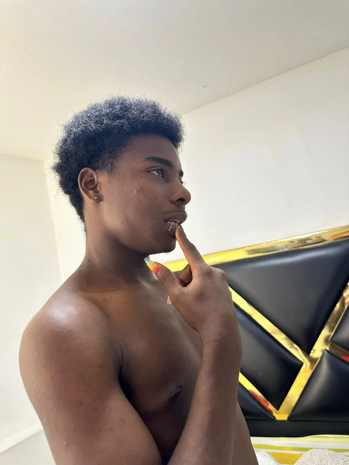 Трендове зображення  5200 NoahJhonson69