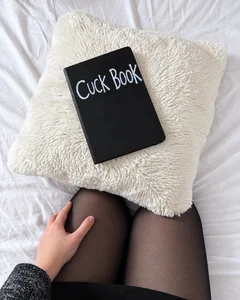 oopsie_boobsie CUCK BOOK Pic 2