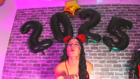 chunn_liioo kullanıcısının HAPPY NEW YEAR albümü -  4 fotoğraf