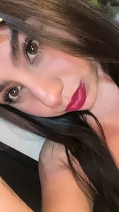 Venussyxxx Karina sin filtros Pic 2