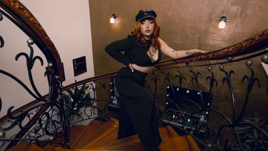 Sophisticated de LisaMonroe_  5 Imagens