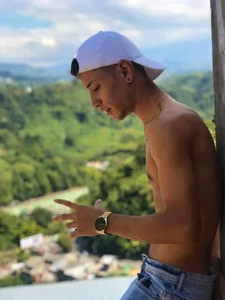 good morning de Anderousse  2 Imagens