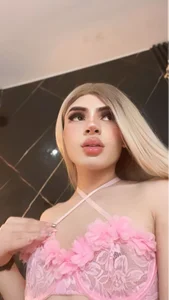 Public de Emily_Vaughan Foto 4