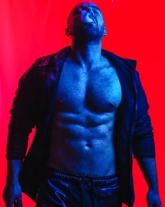 Blue and red od ADONIS_ART01  snímek