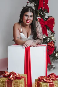 samantaramoos 🎄🥂 Happy Holidays 🥂🎄 Pic 3