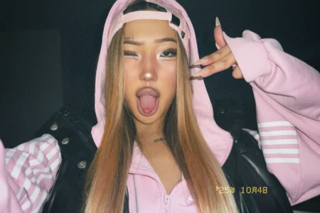 EIeniVanwart Hun зображення 4