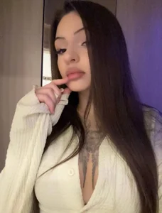 KyraShankles 😃🥵☺️ Immagine  3