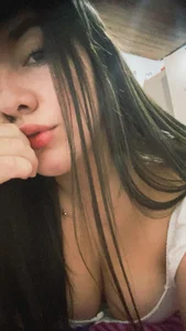 kiara_moon18 🩷😍 slika