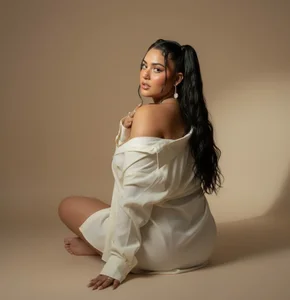 SEXY FOR U🫦 de Melodymoore_  4 photos