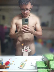 Alex352025 Public Foto 3